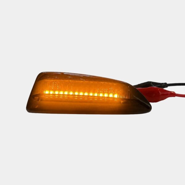 Luz Giro Guardabarro Secuencial Dinamico Chevrolet Onix Tracker Montana Smoked